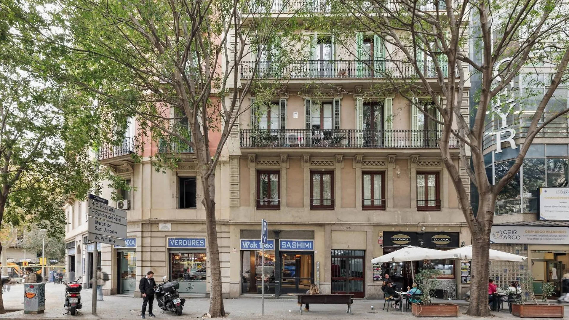 Ola Living Sant Antoni Market バルセロナ