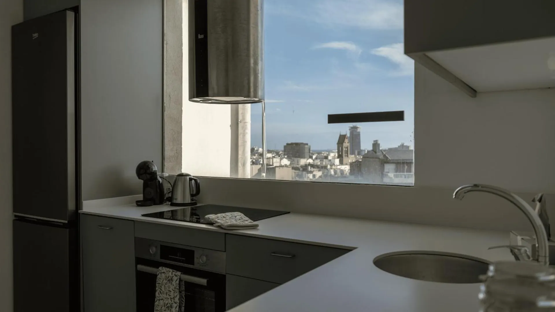 Ola Living Sant Antoni Market バルセロナ