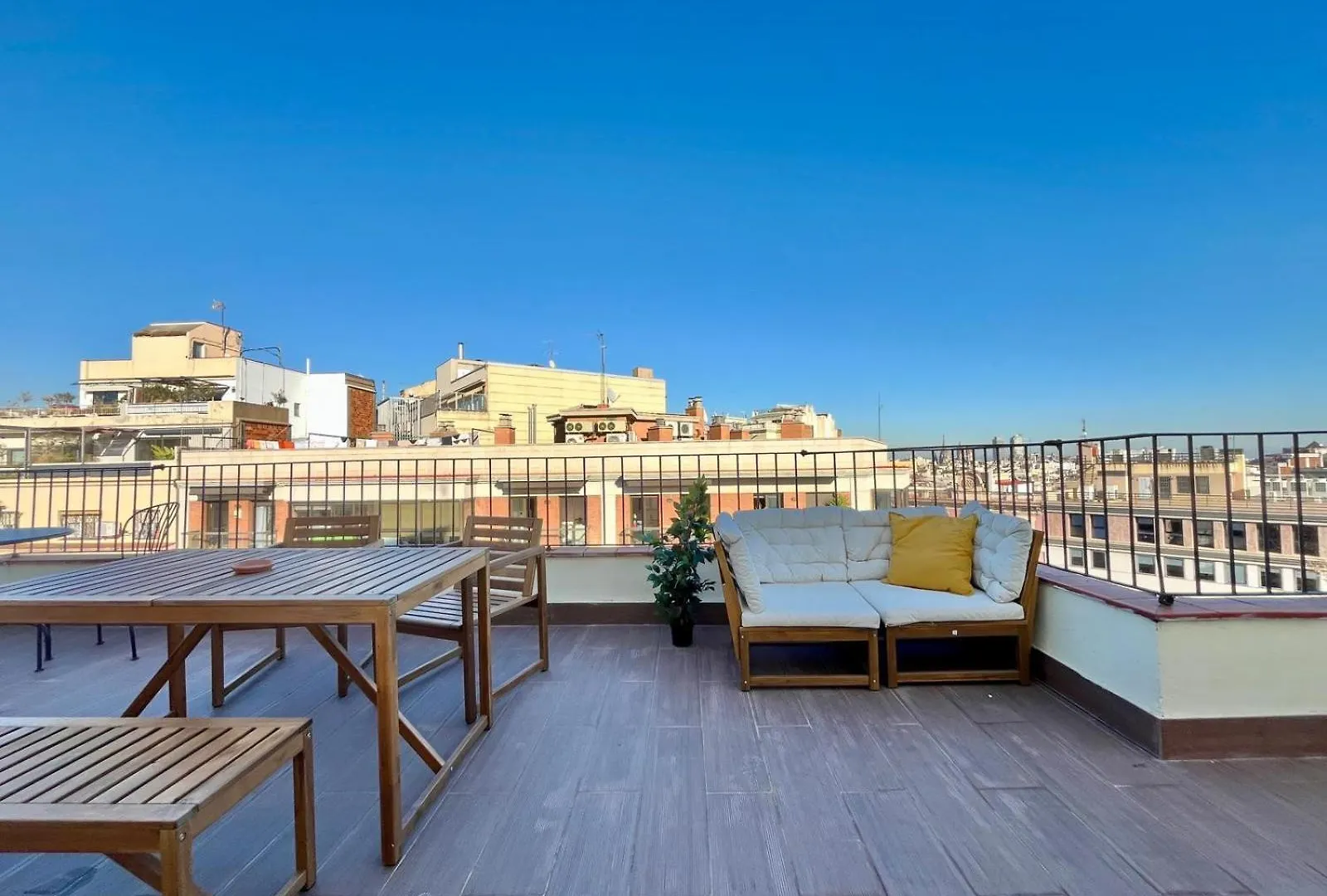 Ola Living Sant Antoni Market Barcelona 0*,  Spanien