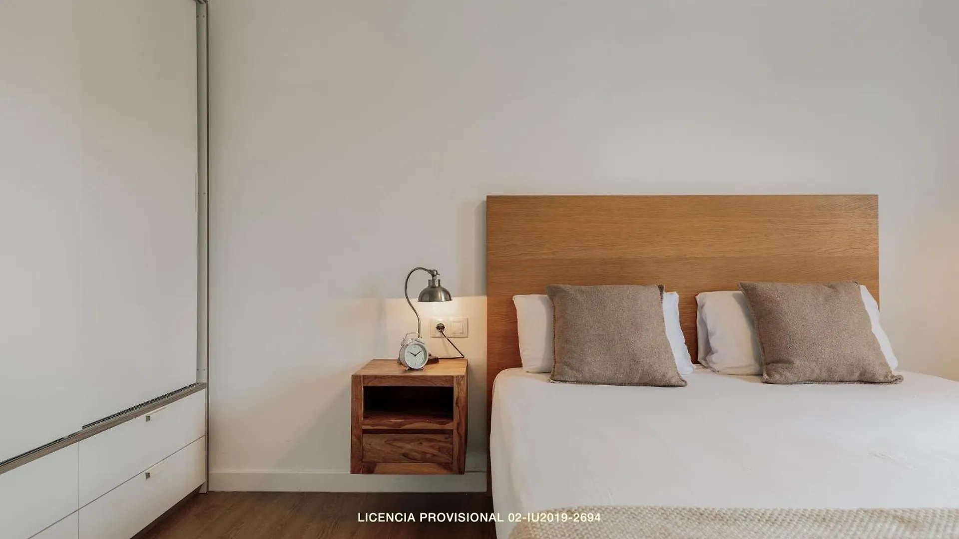 Ola Living Sant Antoni Market Barcelona 0*,