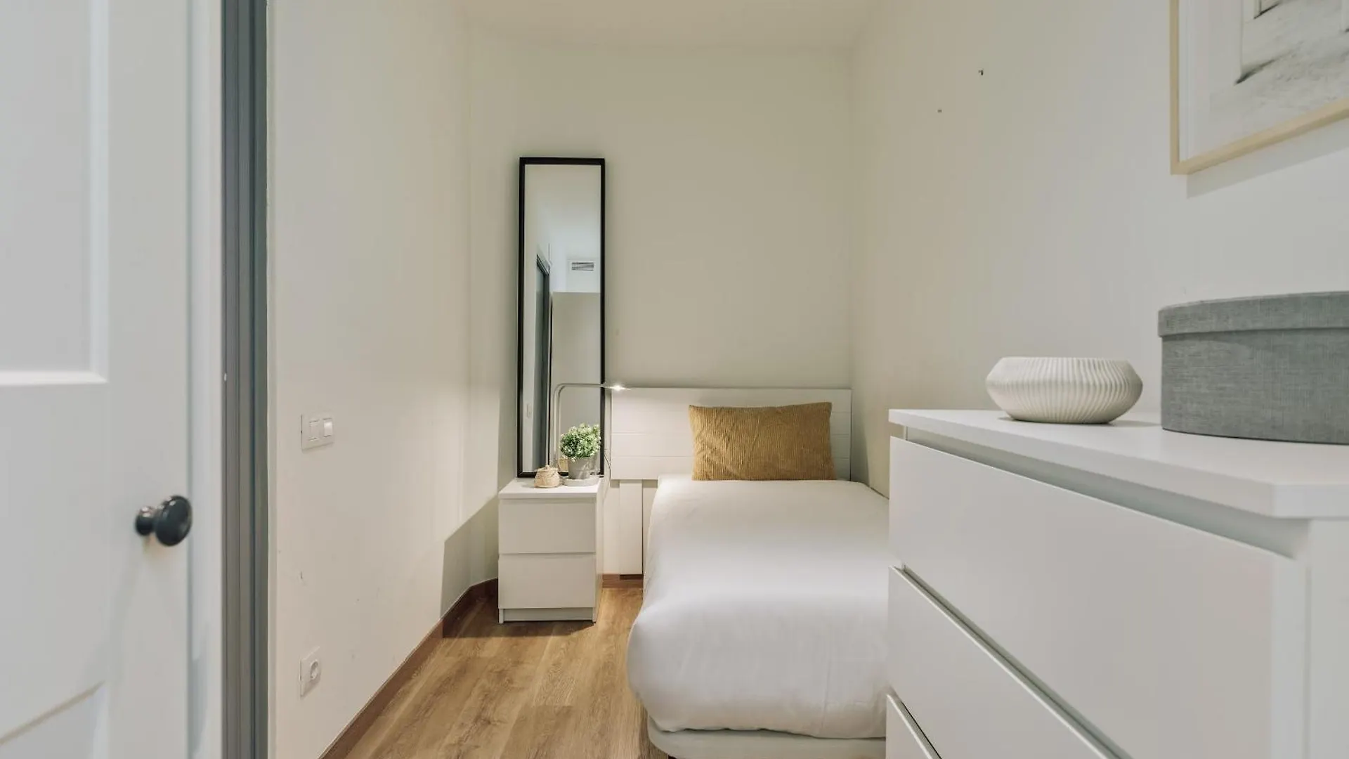 Ola Living Sant Antoni Market Barcelona Spanien